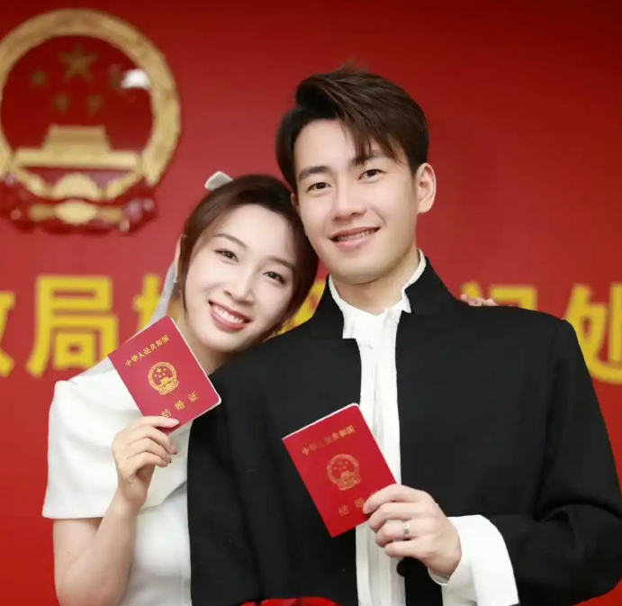kaiyun-喜上加喜，钱天一官宣，期待大事完成，父母祝福，退役国乒有结论|乒乓球|女单|国羽|王昶|恋情_新浪体育_新浪新闻